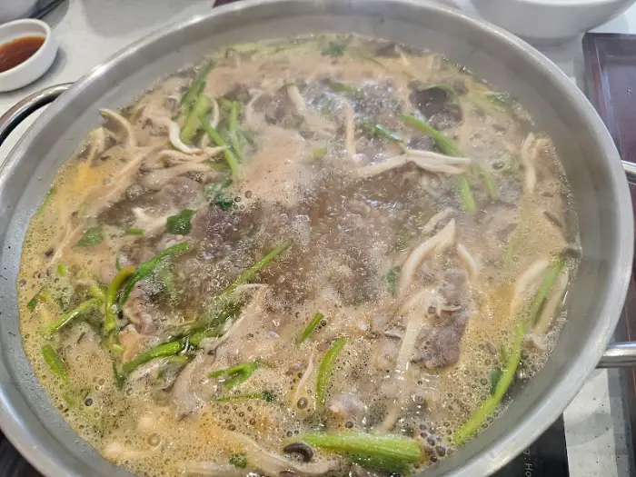새하얀 칼국수 면