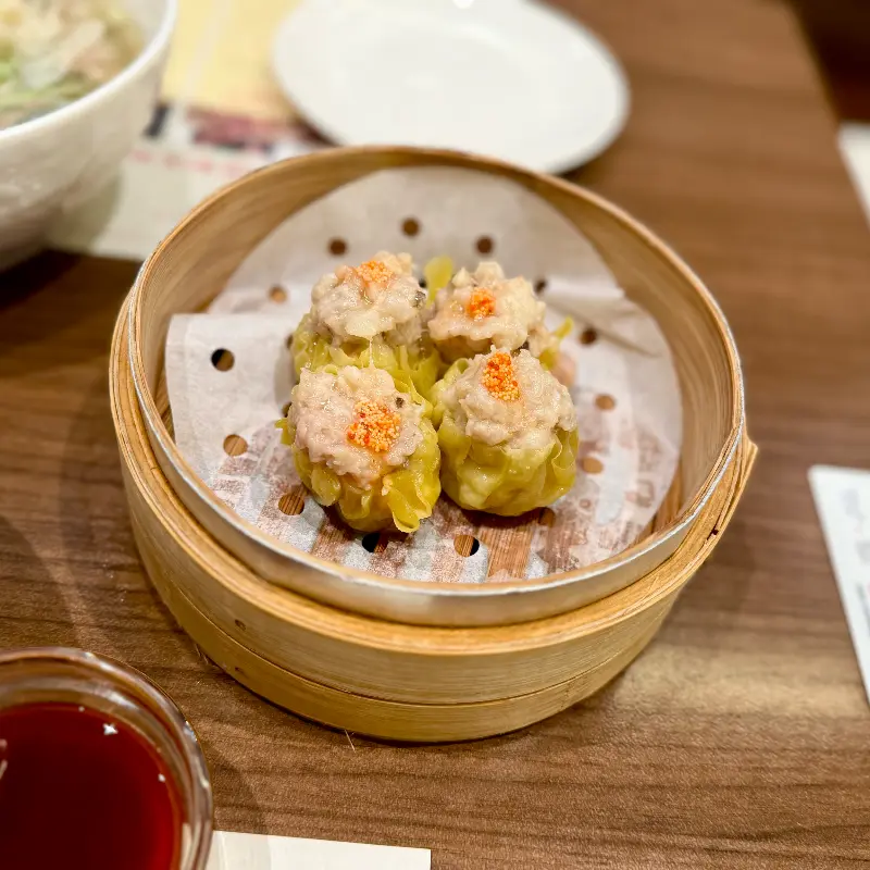 따뜻하게 쪄져 나온 시우마이