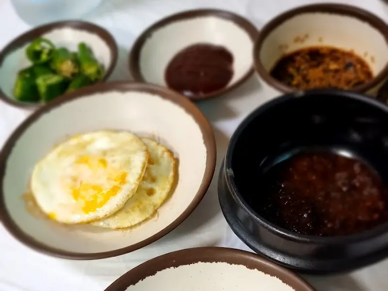 싹쓸이골 식당 밑반찬 클로즈업