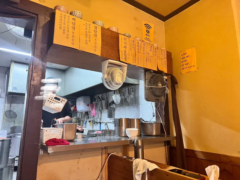 옥토끼제면소 내부 모습