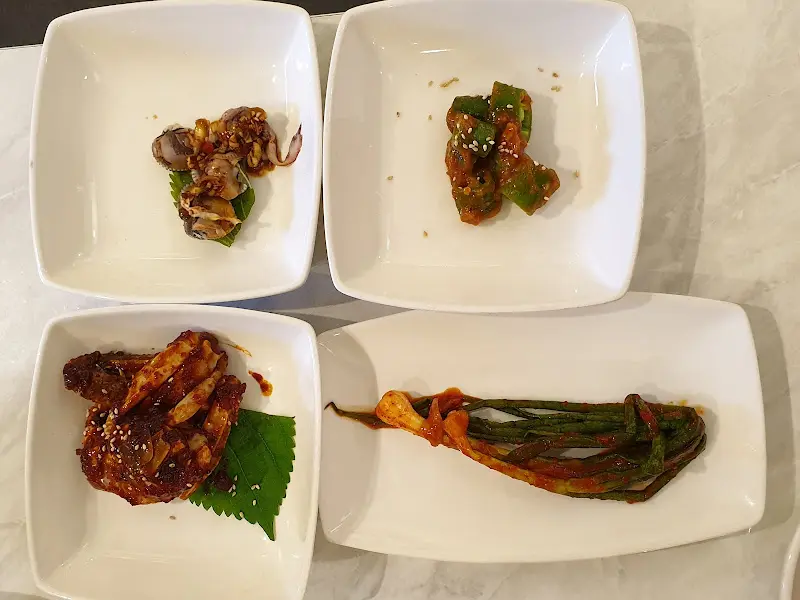 정갈한 밑반찬 클로즈업