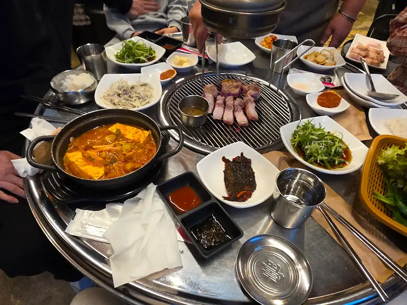 푸짐한 한 상 차림