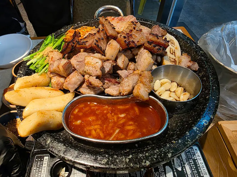 모돌 모듬 한 판