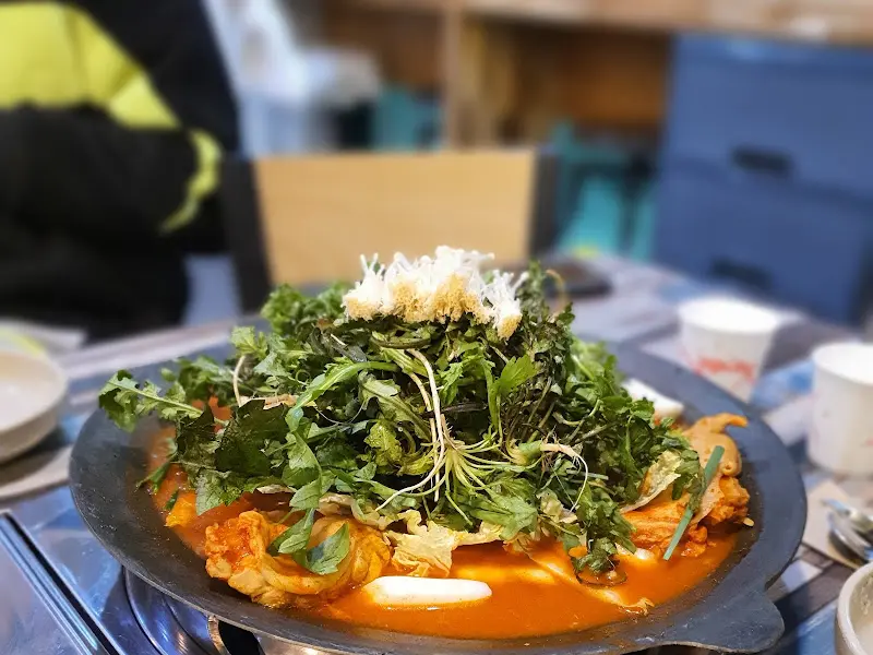 태백애 물닭갈비 내부