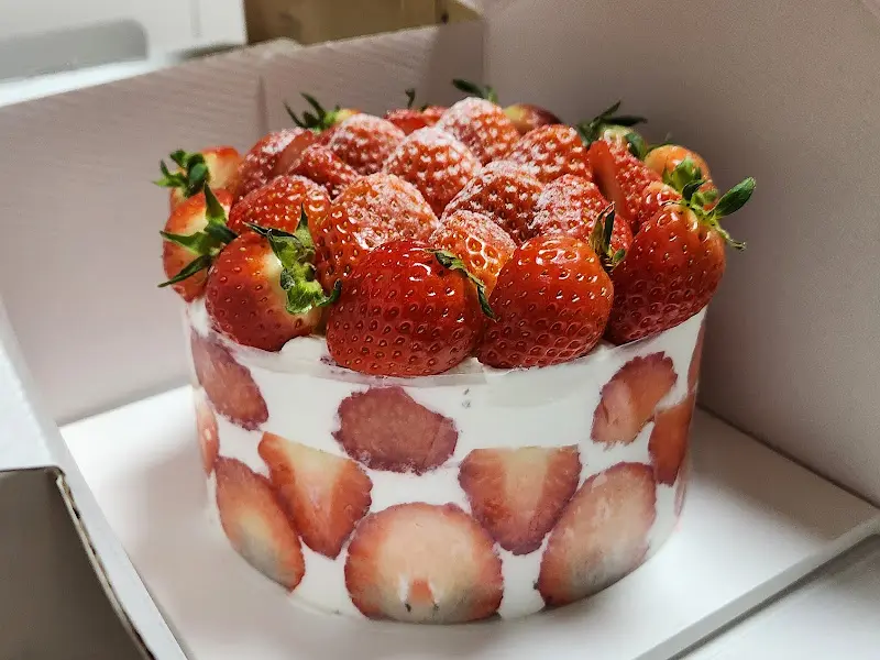 과일한가득 딸기 케이크