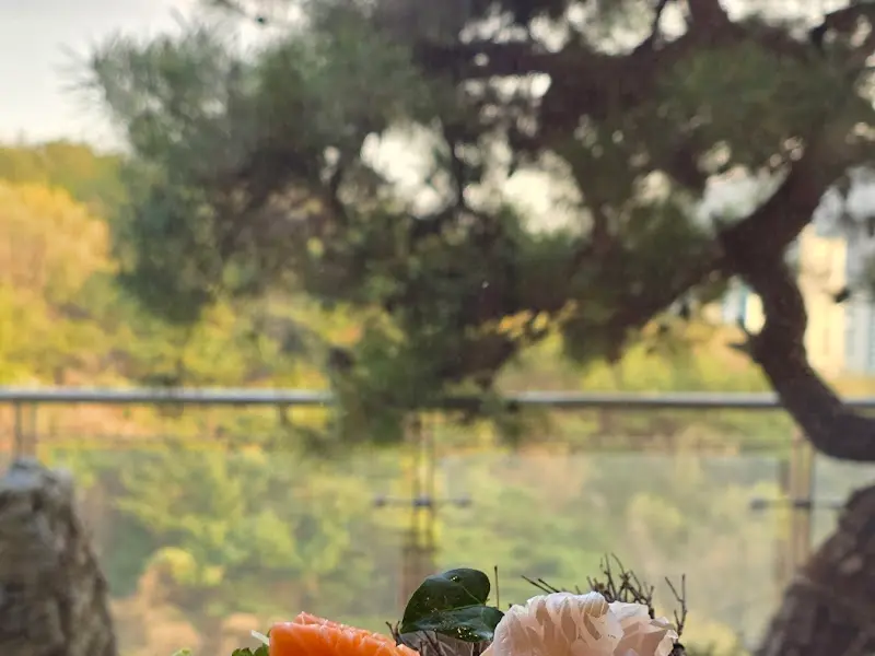 옥상 소나무 정원