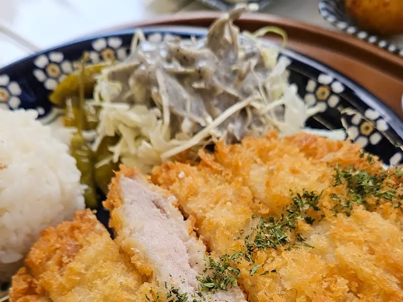 두툼한 수제 등심 카츠