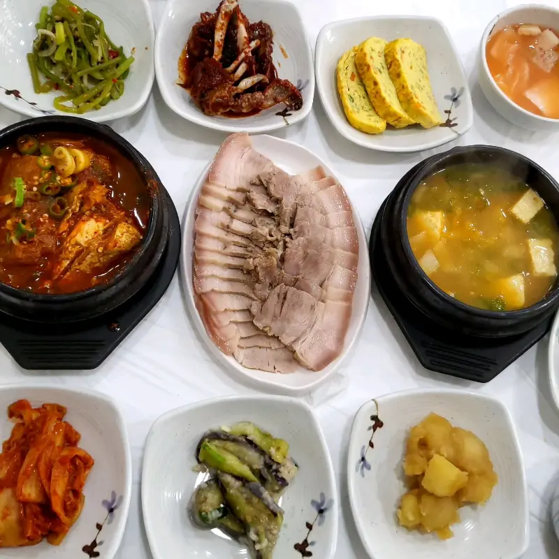 고풍쌈밥 푸짐한 한상