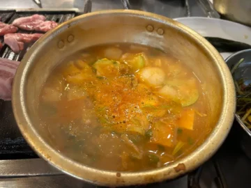 연탄 화력으로 극대화한 안산 중앙동 고기 맛집의 향연! 삼천리에서 펼쳐지는 미식 실험