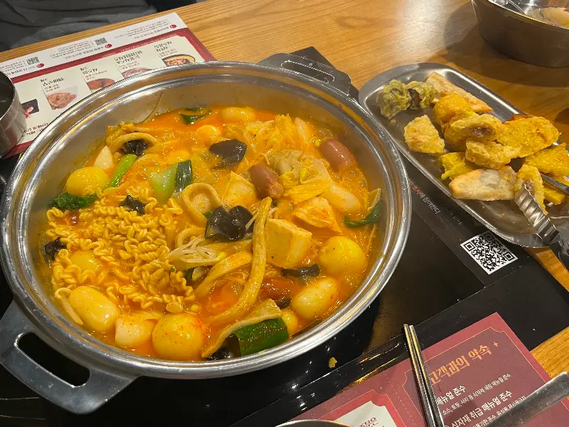 깔끔한 매장 내부