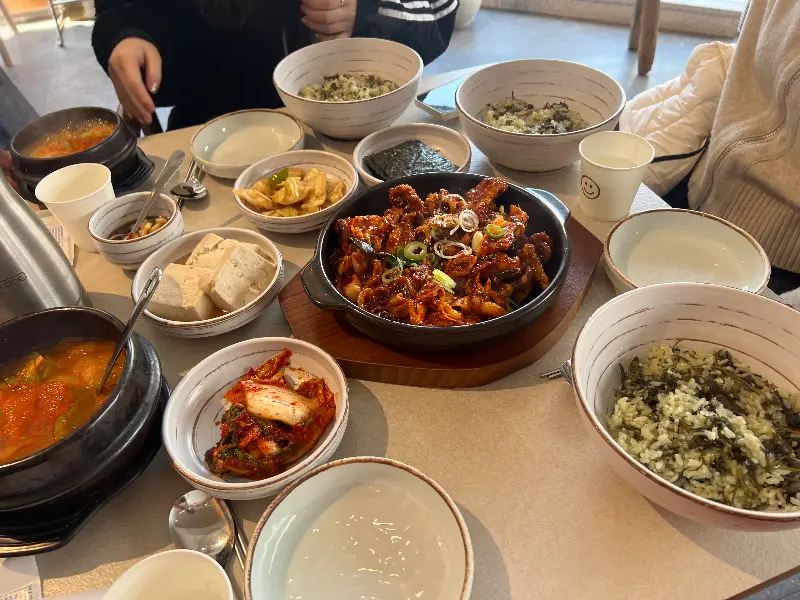 푸짐한 한 상 차림