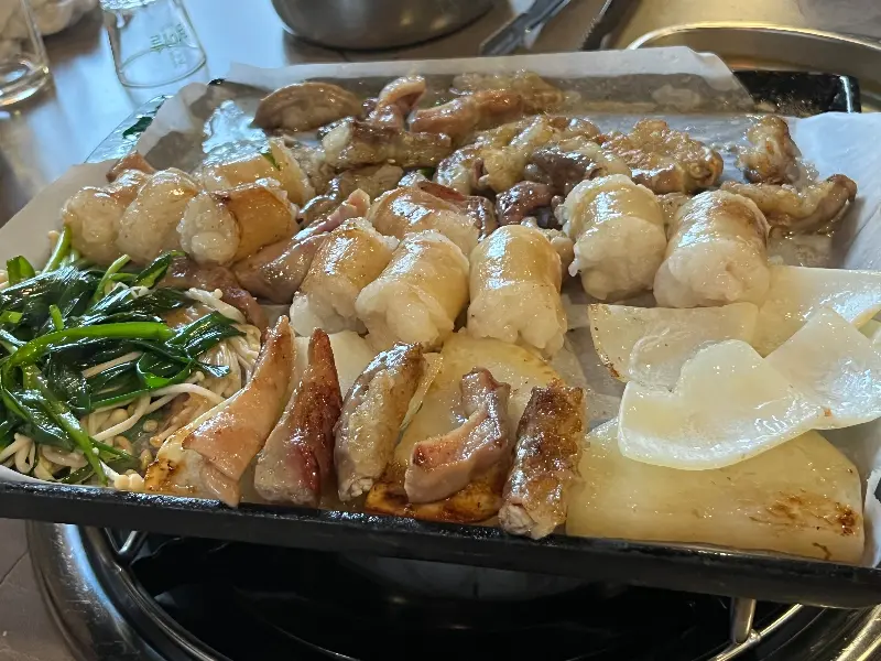 노릇하게 익어가는 곱창