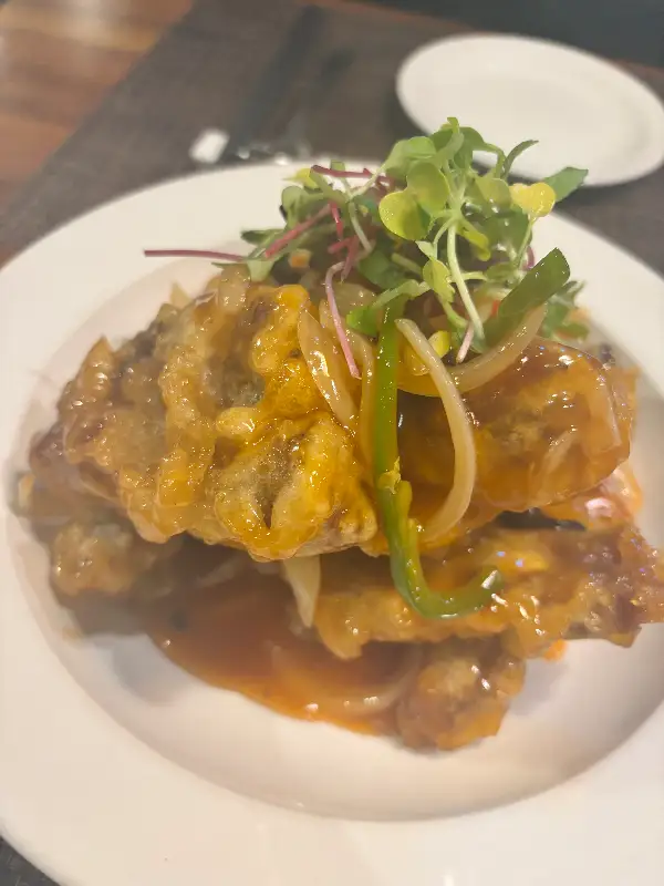 바삭하고 쫀득한 탕수육