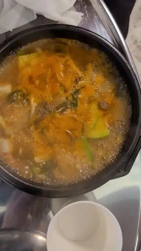 보글보글 끓는 된장찌개