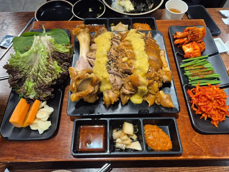 푸짐한 한 상 차림, 보기만 해도 배부르네!