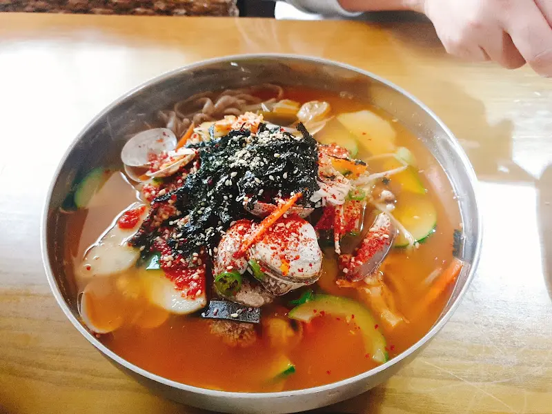 얼큰 칼국수