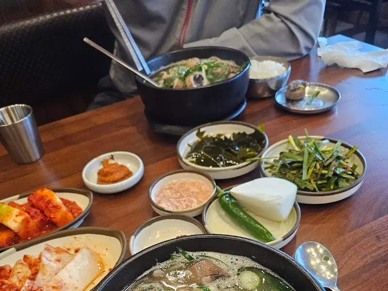 옛날 순대국밥 한상차림