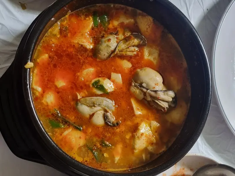 소리개 다슬기된장