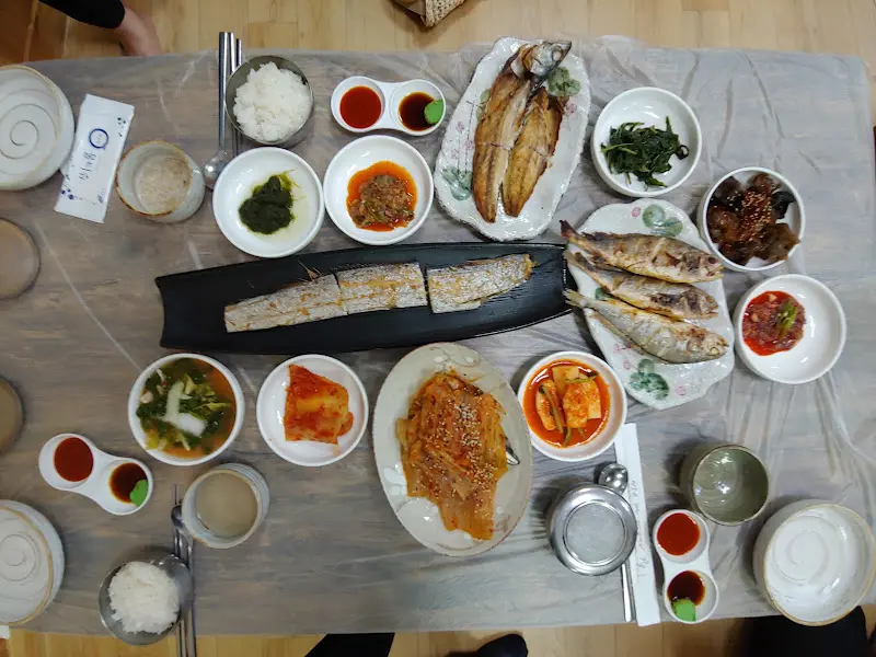 푸짐한 생선 한 상 차림