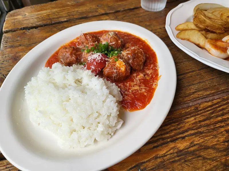 미트볼과 밥 한상차림