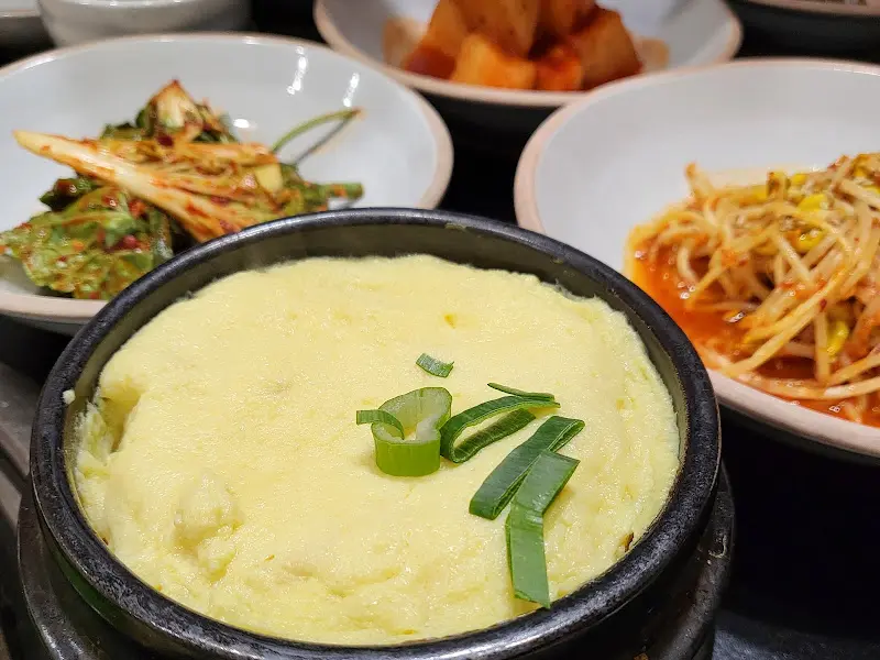 푸짐한 불낙전골과 계란찜