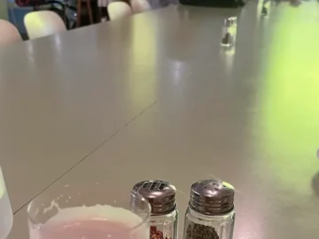 정겨운 손맛이 그리울 땐, 올림픽공원 숨은 보석 ‘성내동 이태리식당’에서 맛보는 추억 한 접시