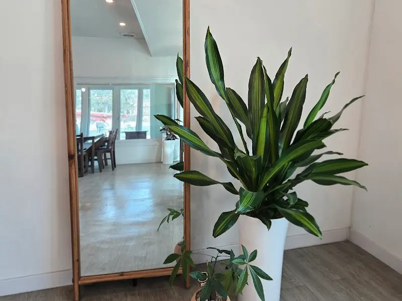 카페 내부 인테리어