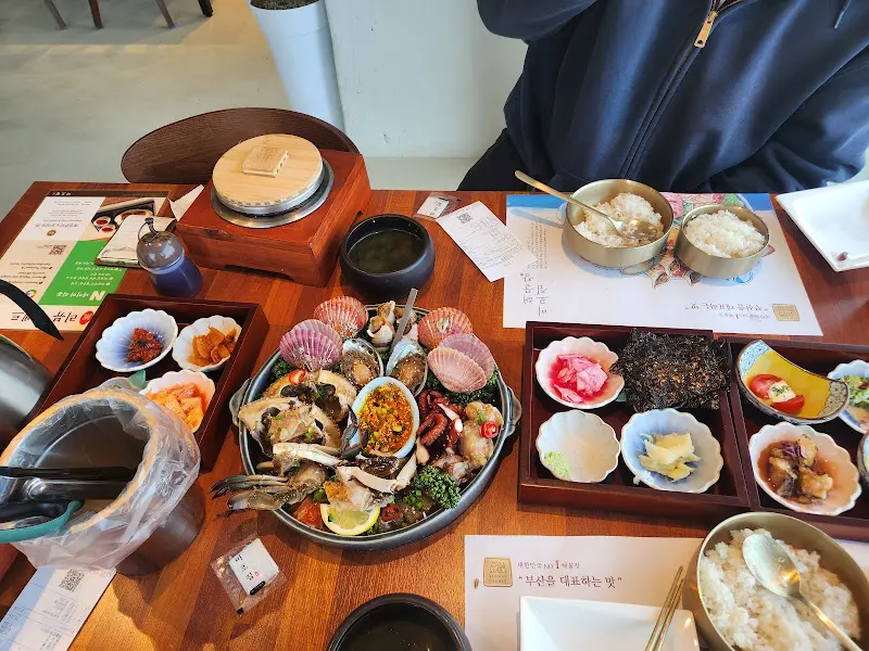 미녀해물장 정식 한상차림