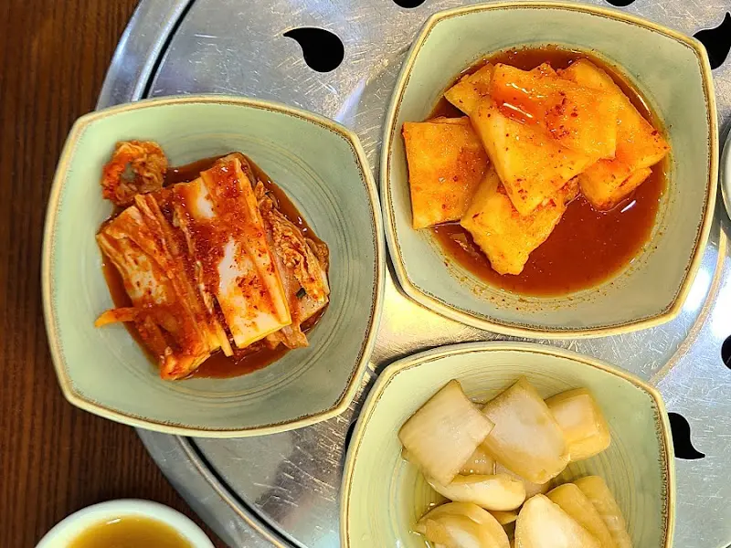 가평축협한우명가의 정갈한 밑반찬