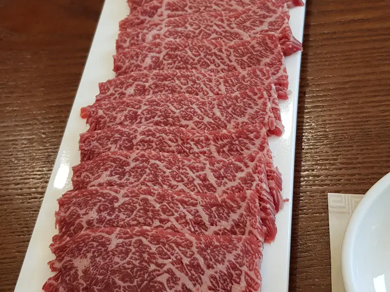 가평축협한우명가의 환상적인 비주얼의 육회