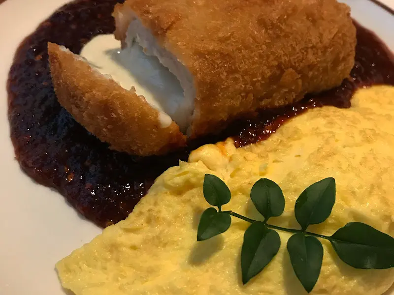 치즈 돈까스 근접샷