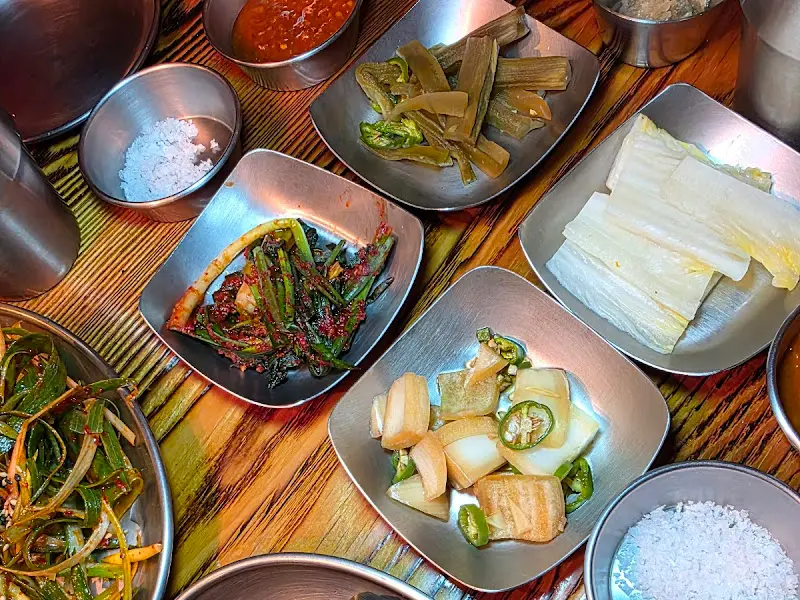 고기꾼김춘배 종로직영점 밑반찬