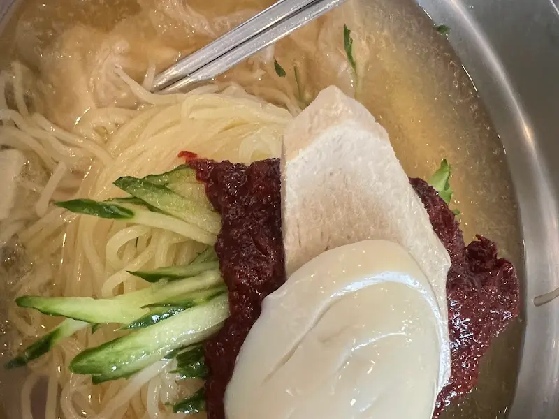 밀면 디테일 샷