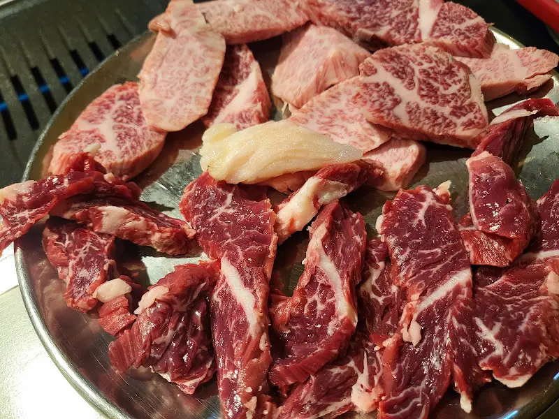 다양한 부위의 소고기