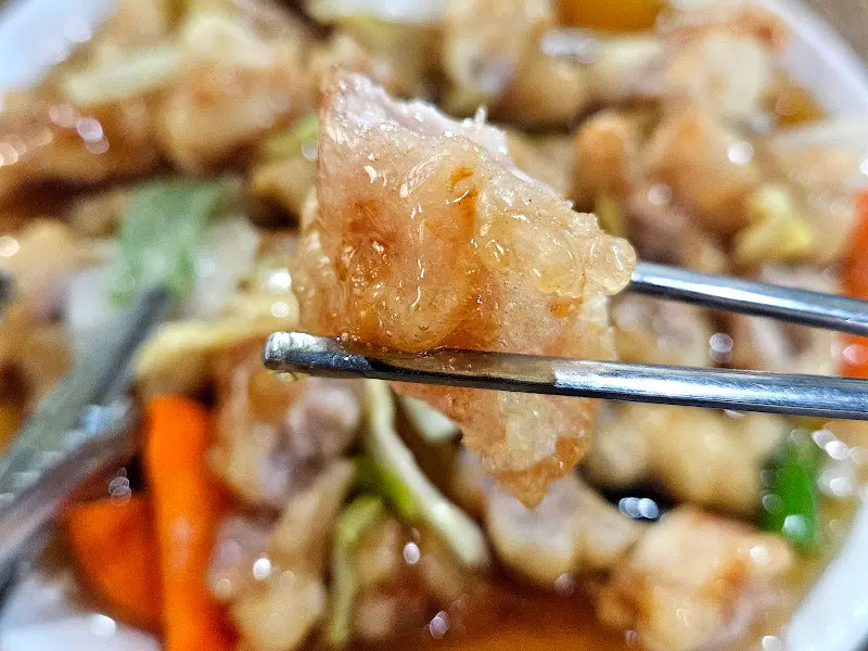 윤기가 흐르는 찹쌀 탕수육