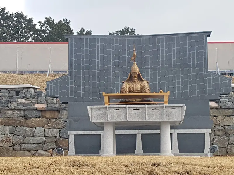 보성읍성 이순신 동상