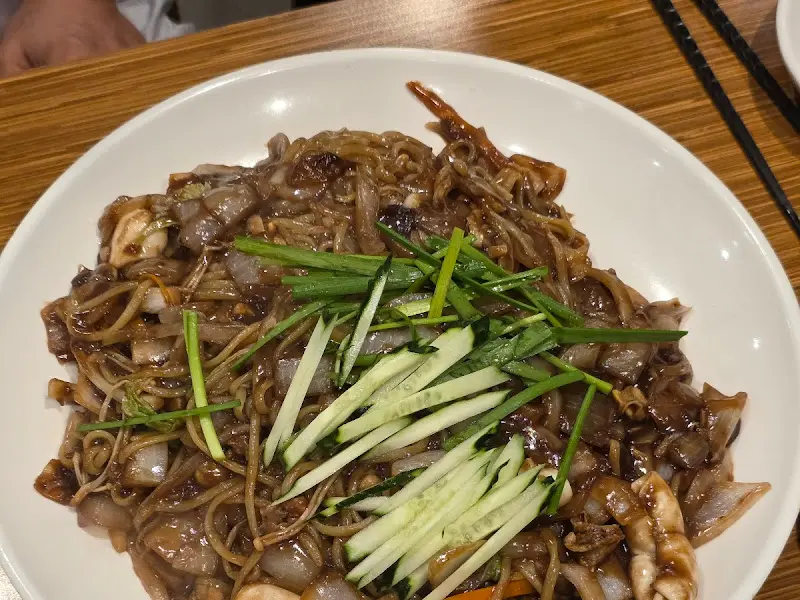 윤기 좔좔 흐르는 짜장면