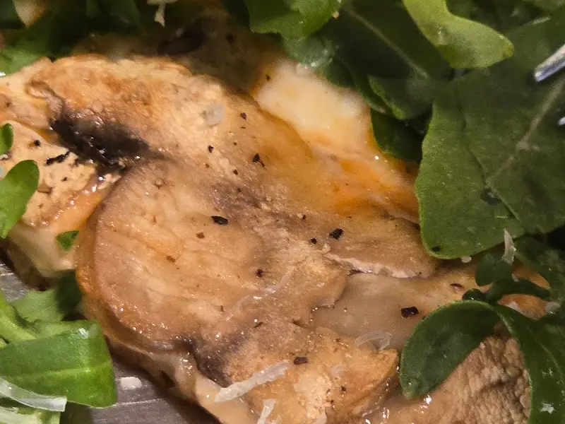 버섯이 올라간 피자