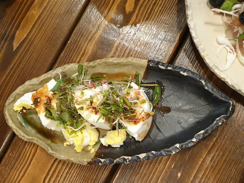 정갈하게 담긴 반찬