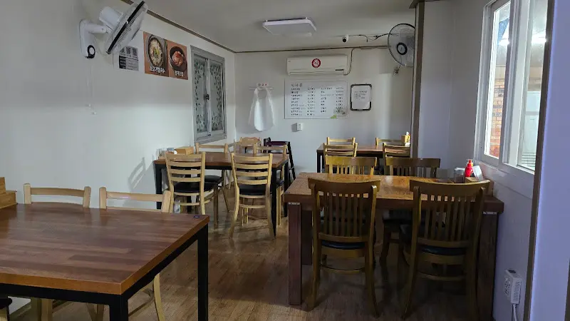한베식당 내부