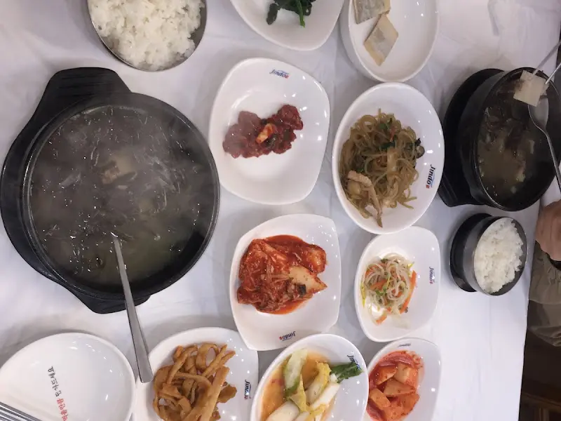 푸짐한 반찬 한 상 차림