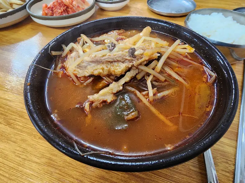 수구레국밥 전체 샷