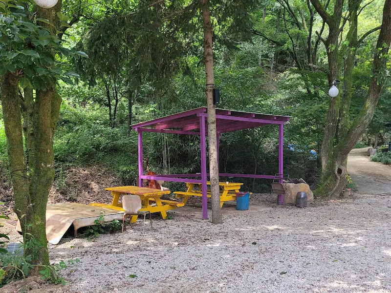 아리랑가든 야외 테이블