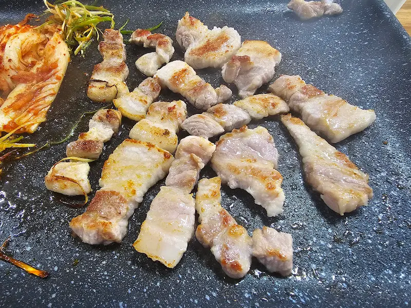 구워지는 삼겹살