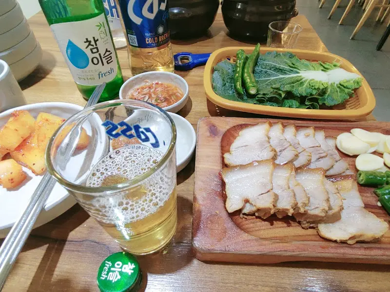 수육 한 상 차림