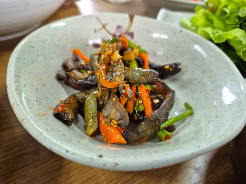 독특한 맛의 나물 반찬