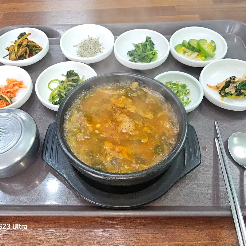 정갈한 어탕 한 상