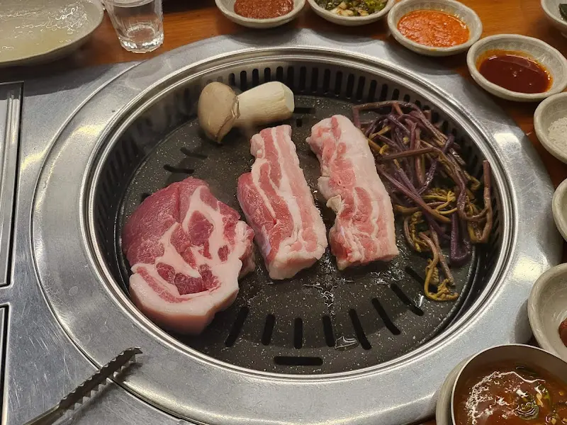 고반식당 수영센텀점 삼겹살과 고사리