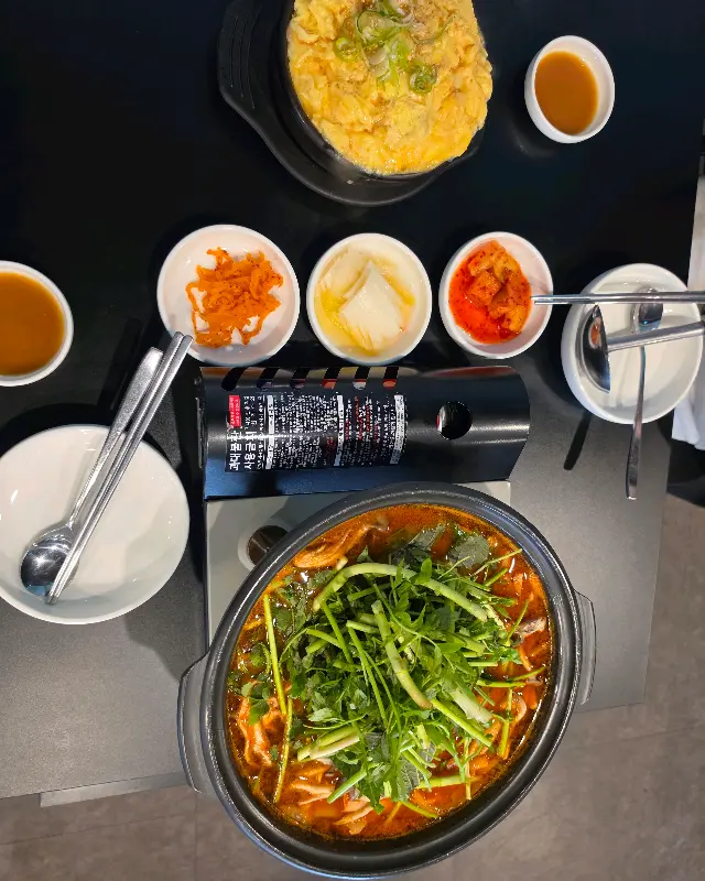 닭매운탕 한상차림