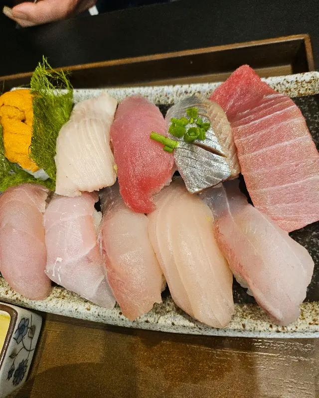 군침도는 초밥 한상